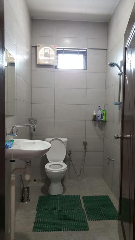 Ellis Lot 310 Villa Kuching Exteriör bild