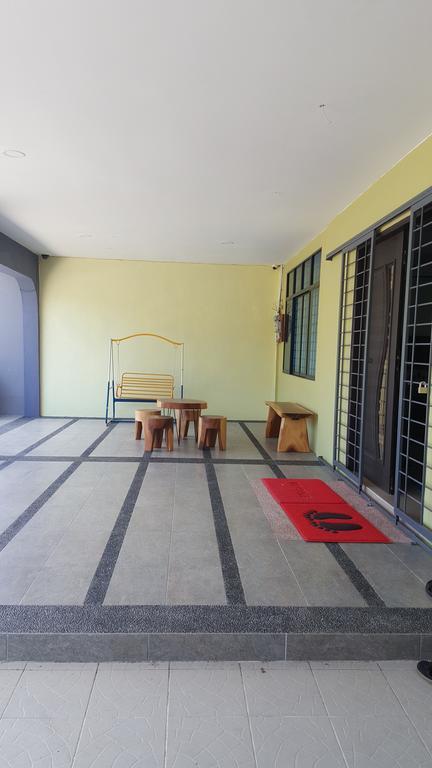Ellis Lot 310 Villa Kuching Exteriör bild
